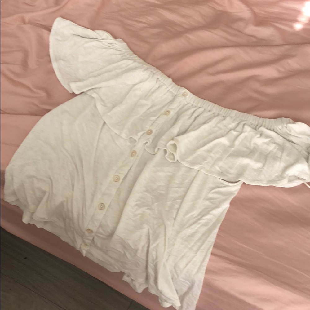 White off the shoulder T-shirt